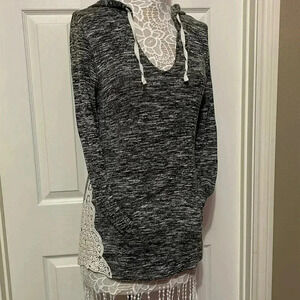 2/15 Light weight hoodie